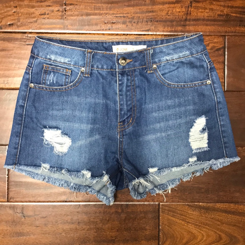 Love culture shorts